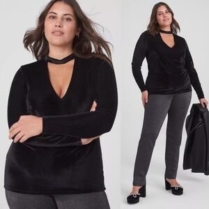 NWOT Lane Bryant Fitted Mock-Neck Cutout Top in Black Velvet